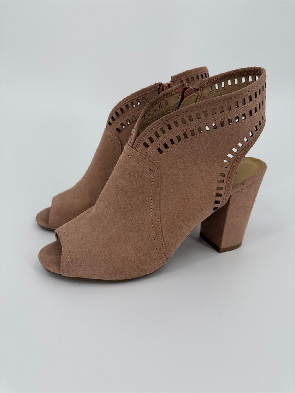Francescaโs Collection Womenโs Taupe Peep-Toe Cutout Block Heel Booties